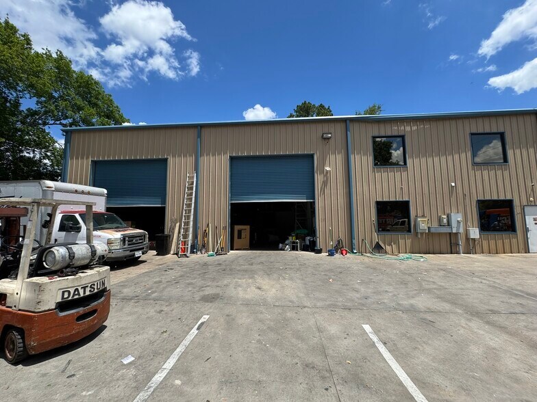 More Photos Of 5614 Franz Rd, Katy Warehouse For Lease