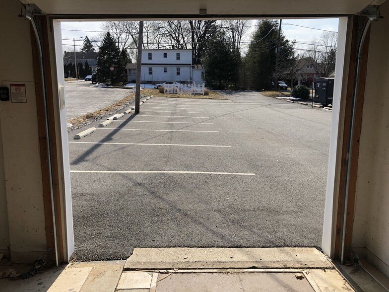 More Photos Of 402 Valentine St, Hackettstown Warehouse For Lease