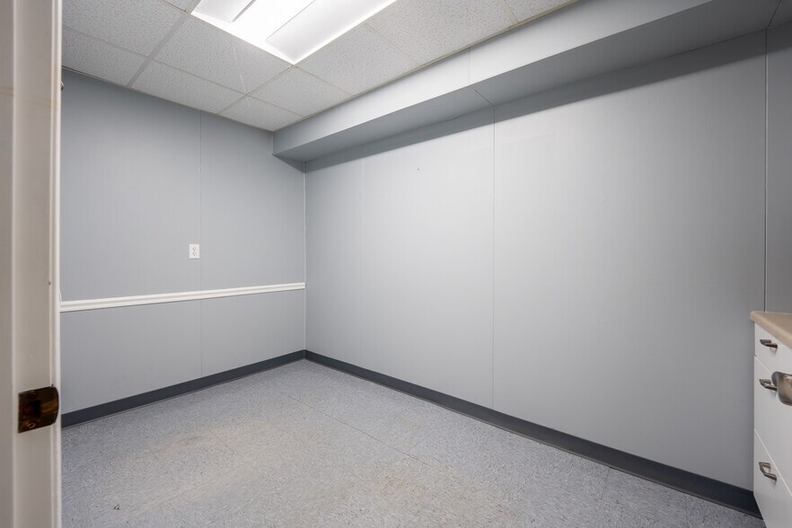 More Photos Of 5767 PA-981 Hwy, Latrobe Medical For Sale