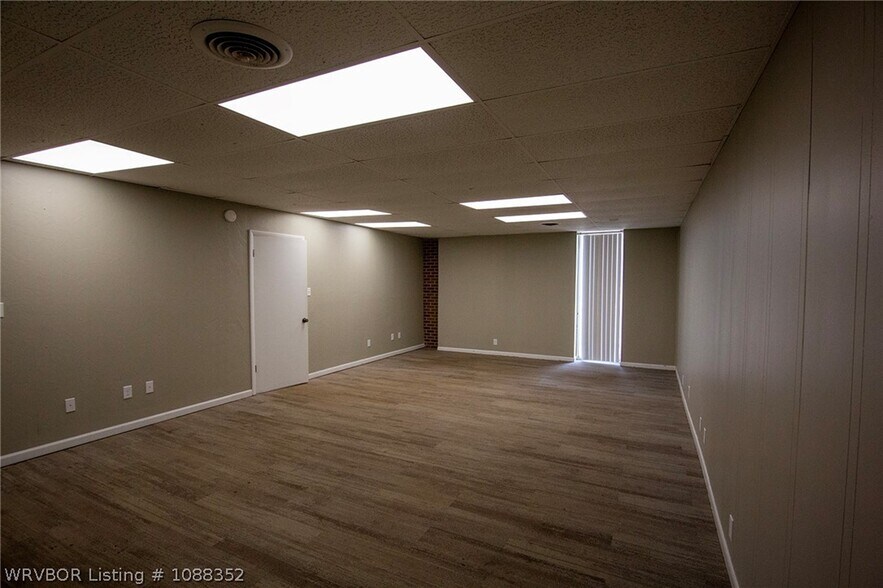 More Photos Of 4506 S 16th St, Fort Smith Warehouse For Sale