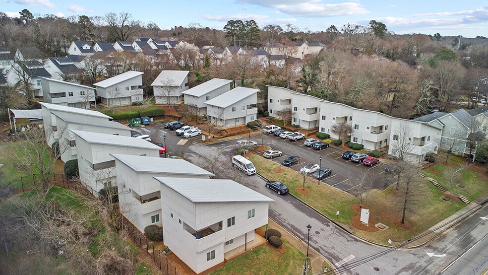 Primary Photo Of 1030 Dr Martin Luther King Pky, Athens Apartments For Sale