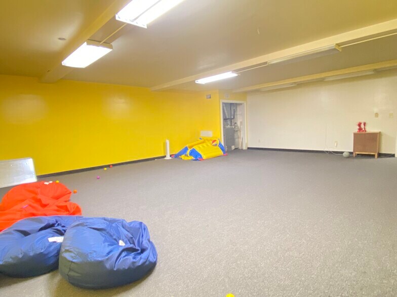More Photos Of 117 S Main St, Red Springs Storefront For Sale