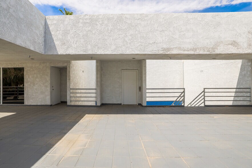 More Photos Of 777 N Palm Canyon Dr, Palm Springs Loft Creative Space For Sale