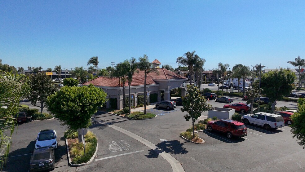 More Photos Of 7810-7932 Norwalk Blvd, Whittier Unknown For Lease