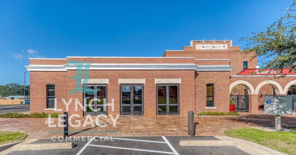 Primary Photo Of 1916 Martin Dr, Weatherford Office For Lease