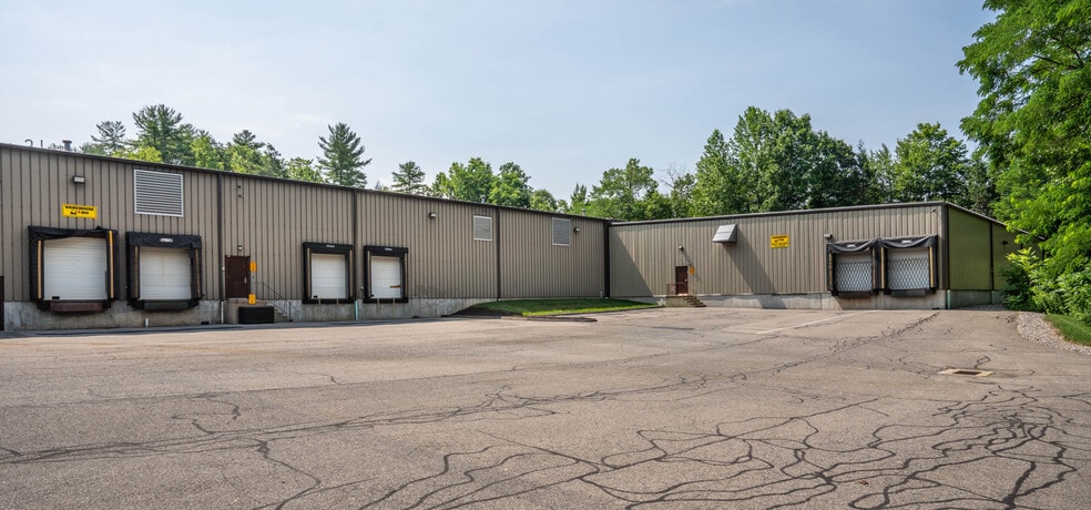 More Photos Of 299 Industrial Ln, Torrington Distribution For Lease