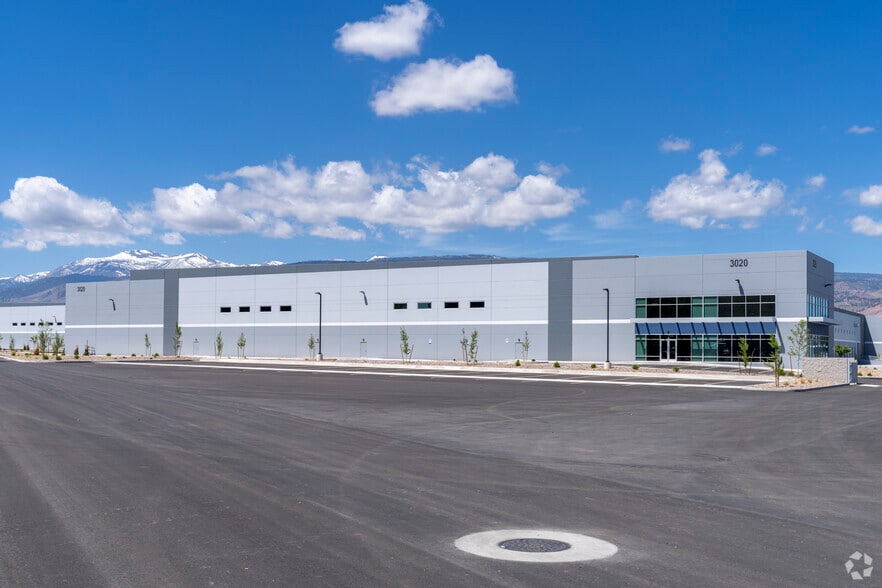 More Photos Of 3010 Airway Dr, Reno Unknown For Lease