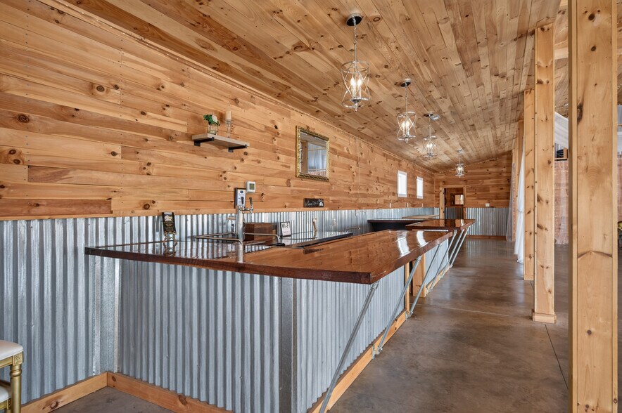 More Photos Of 639 Wagon Wheel Rd, Elk Creek Lodge Meeting Hall For Sale