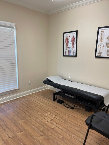 More Photos Of 9456 Jefferson Hwy, Baton Rouge Medical For Lease