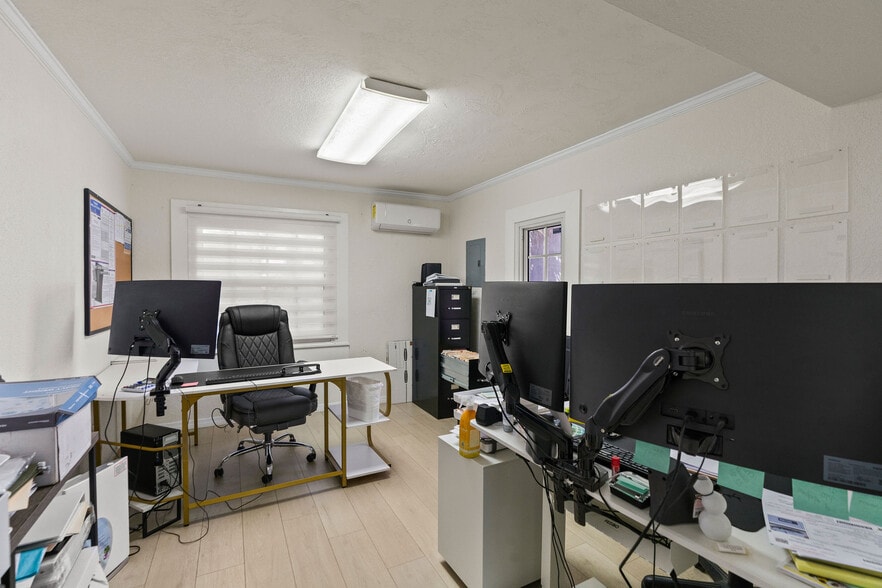 More Photos Of 1536 S Missouri Ave, Clearwater Storefront Retail Office For Sale