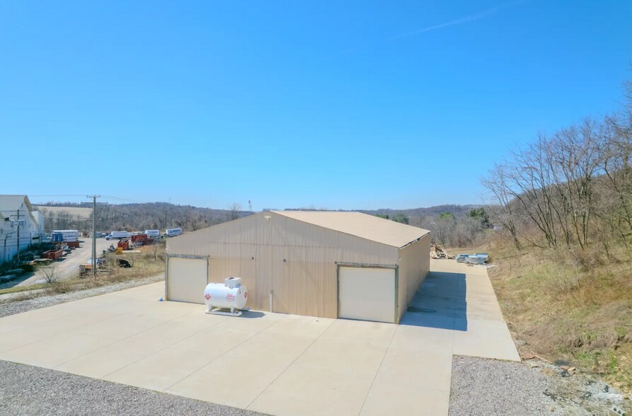 More Photos Of 651 E Pittsburgh St, Greensburg Warehouse For Lease