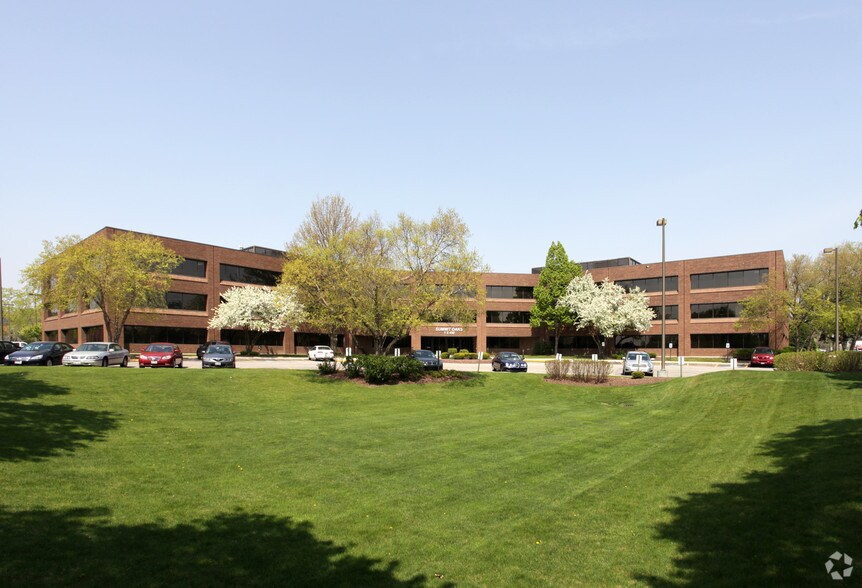 More Photos Of 1 S 450 Summit Ave, Oakbrook Terrace Office For Sale