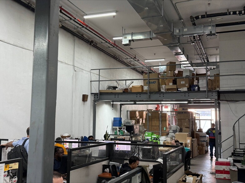 More Photos Of 3718 57th St, Woodside Distribution For Sale