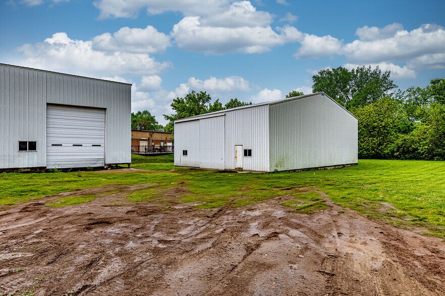 More Photos Of 4420 S Dixie Hwy, Franklin Office For Sale