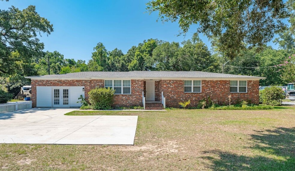 Primary Photo Of 2377 E Olive Rd, Pensacola Office For Lease