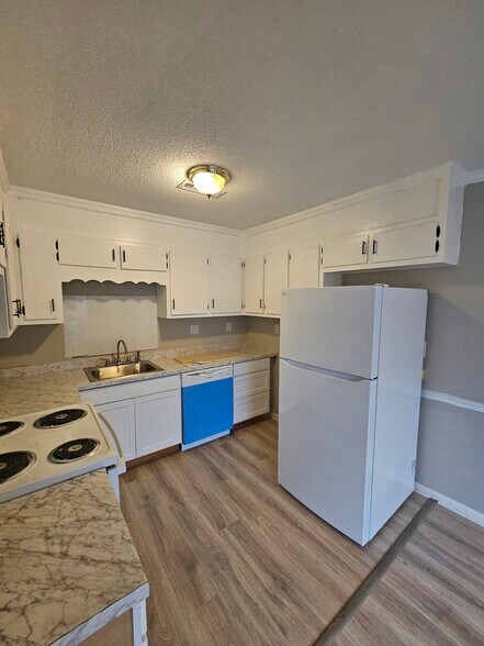 More Photos Of 2225 Golf Rd SW, Huntsville Apartments For Sale