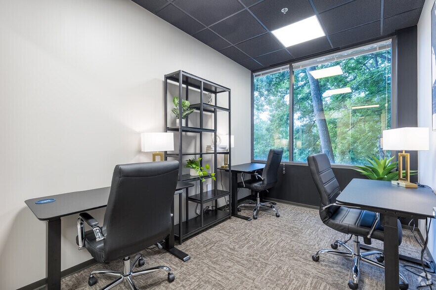 More Photos Of 3100 Interstate N Cir, Atlanta Coworking Space