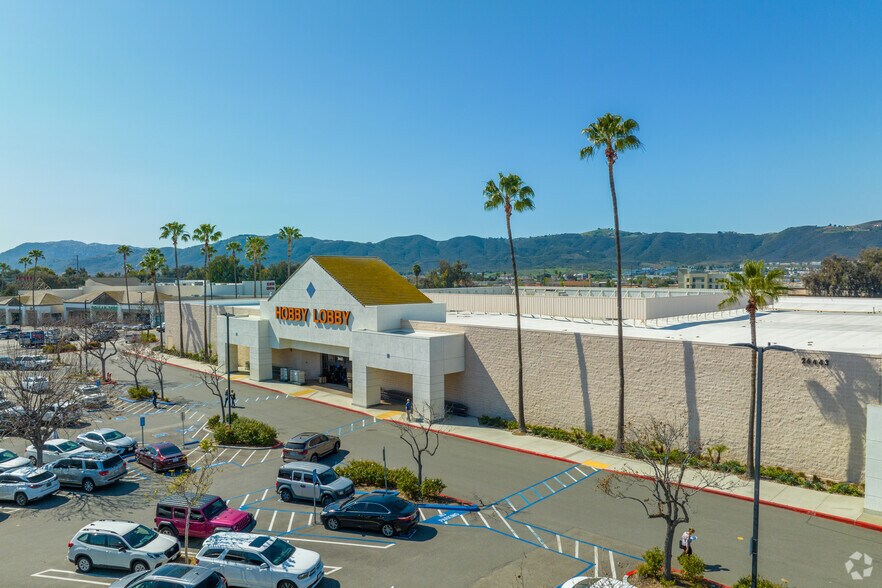 More Photos Of 26471 Ynez Rd, Temecula Unknown For Lease