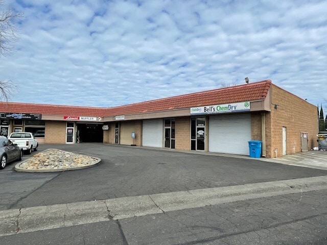 More Photos Of 807-831 Davis St, Vacaville Unknown For Lease