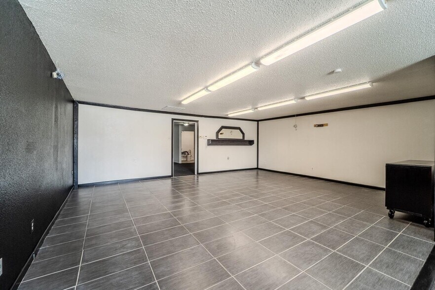 More Photos Of 1835 N Beale Rd, Marysville Office For Sale
