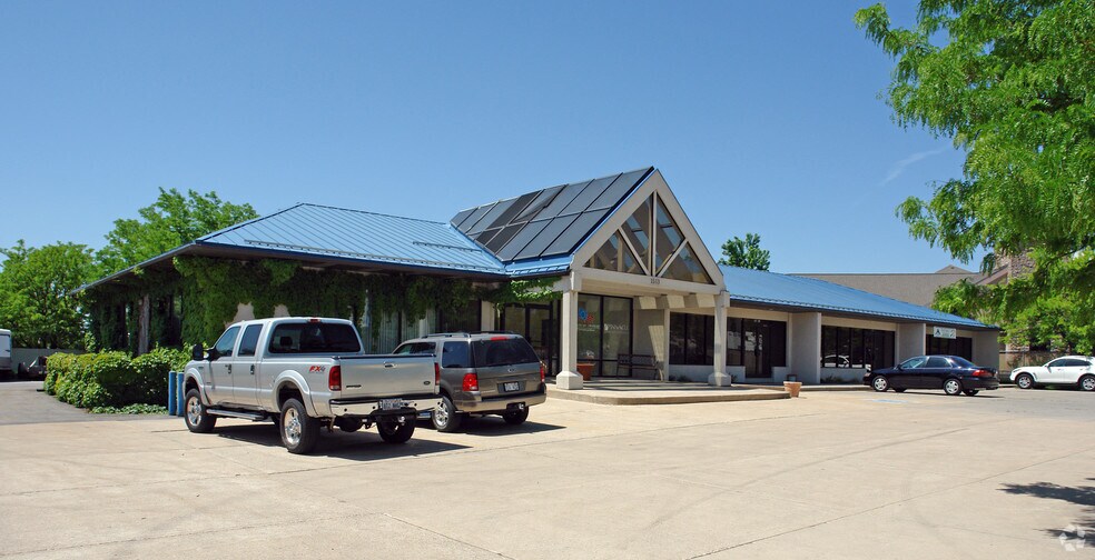 Primary Photo Of 1513 N Hill Field Rd, Layton Storefront Retail Office For Sale