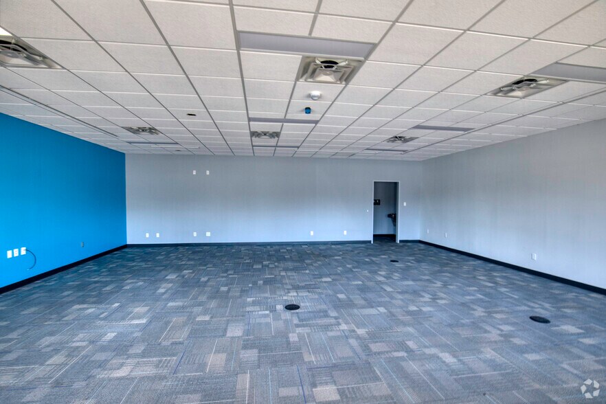 More Photos Of 14402-14454 N Dale Mabry Hwy, Tampa Unknown For Lease