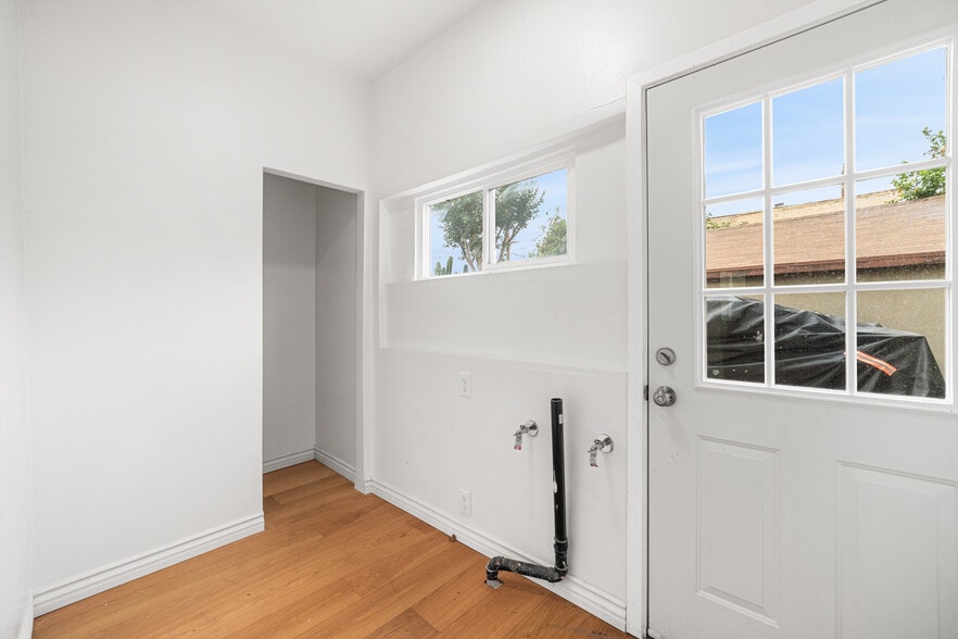More Photos Of 600 S Ditman Ave, Los Angeles Multifamily For Sale