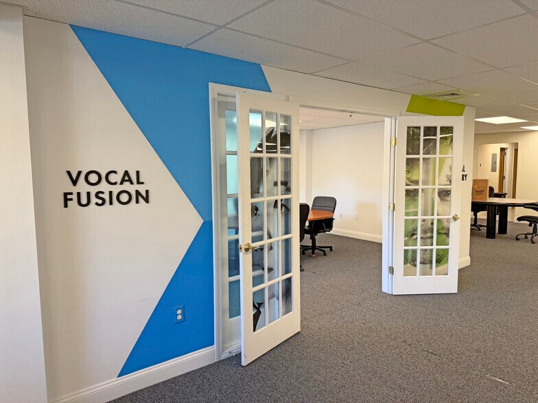 More Photos Of 1 Merrill Industrial Dr, Hampton Office For Sale