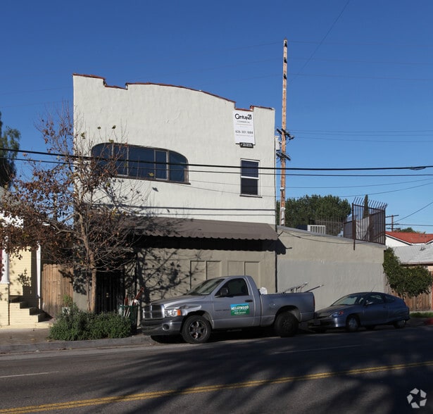 More Photos Of 6375 N Figueroa Blvd, Los Angeles Storefront Retail Residential For Lease