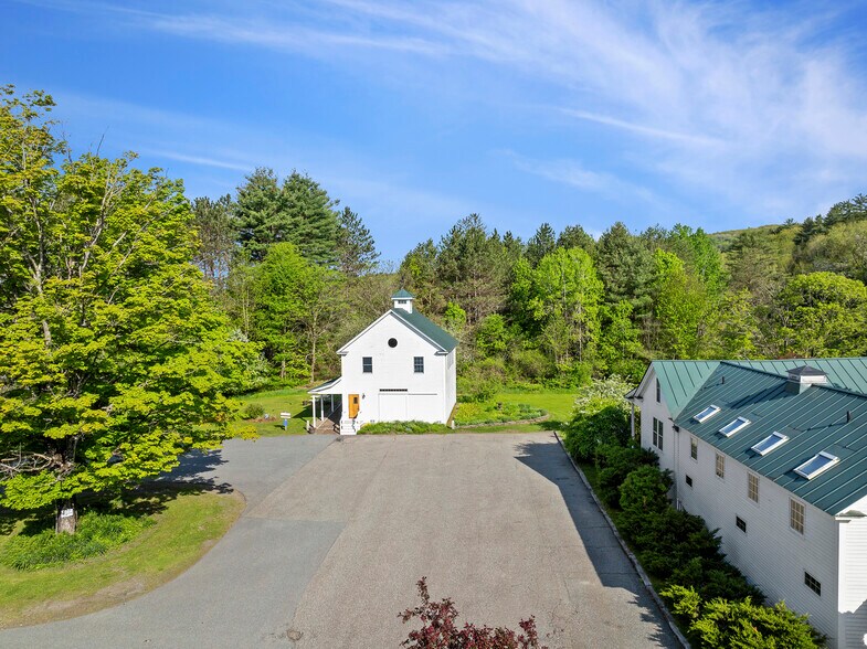 More Photos Of 694 Quechee Main St, Quechee Health Club For Sale