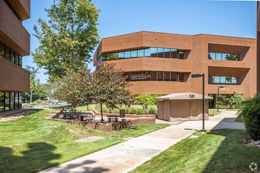 More Photos Of 5473 Kearny Villa Rd, San Diego Office For Lease