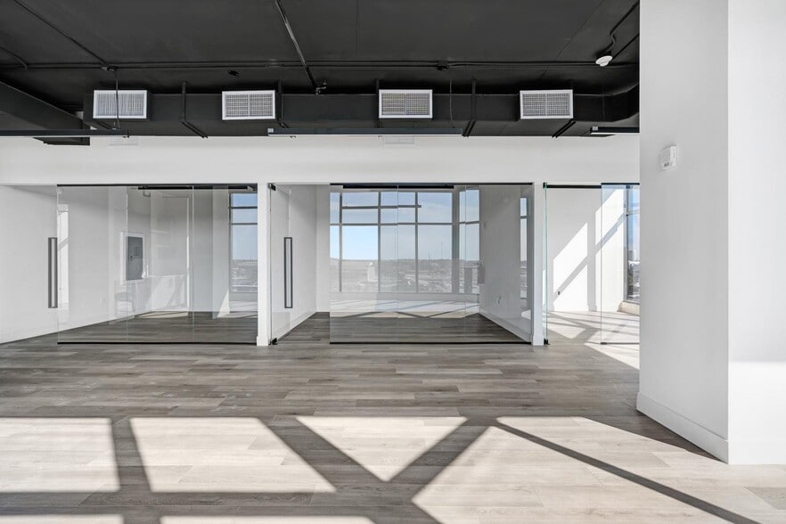 More Photos Of 800 N Federal Hwy, Hallandale Beach Office For Lease
