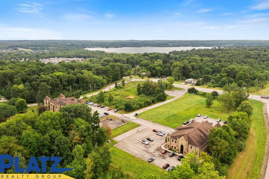 More Photos Of 1170 E Western Reserve Rd, Youngstown Office For Sale