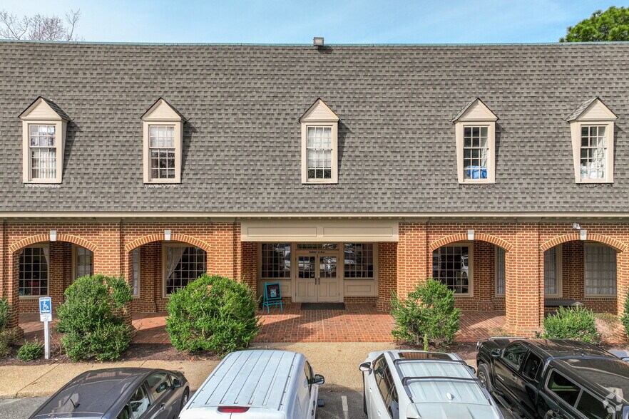 More Photos Of 3630 George Washington Mem Hwy, Yorktown Office For Lease