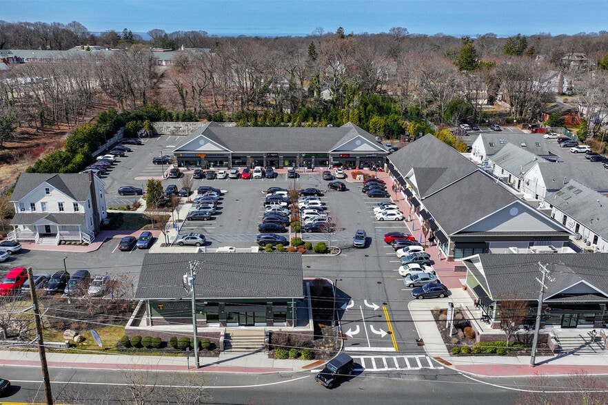 More Photos Of 1111-1113 N Country Rd, Stony Brook General Retail For Lease