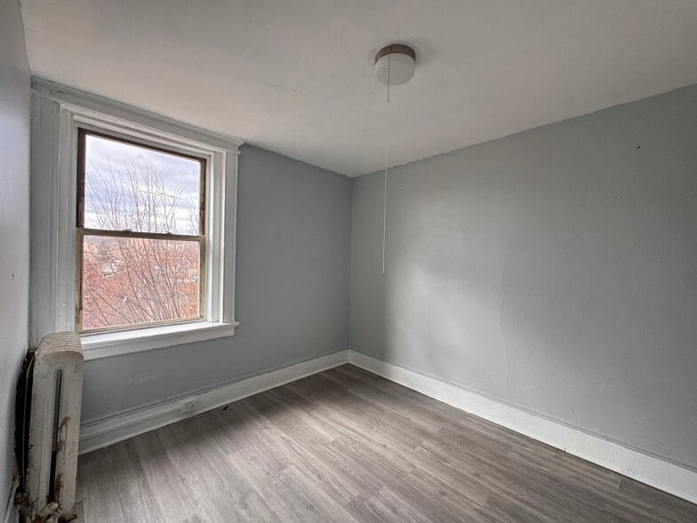 More Photos Of 48-50 Mitchell Ave, Waterbury Apartments For Sale