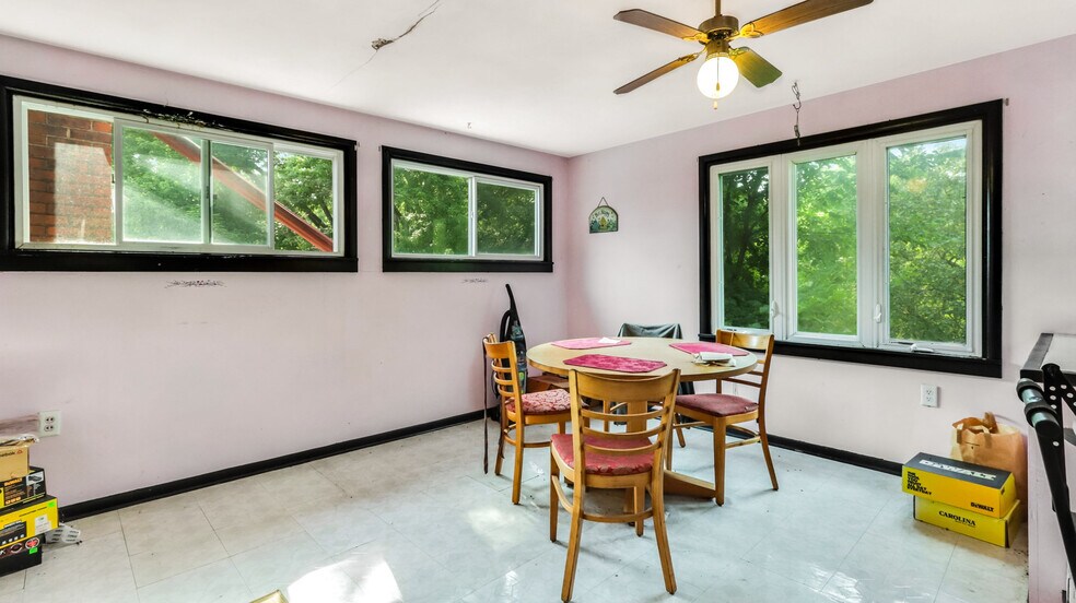 More Photos Of 106 S Harding St, Owen Apartments For Sale