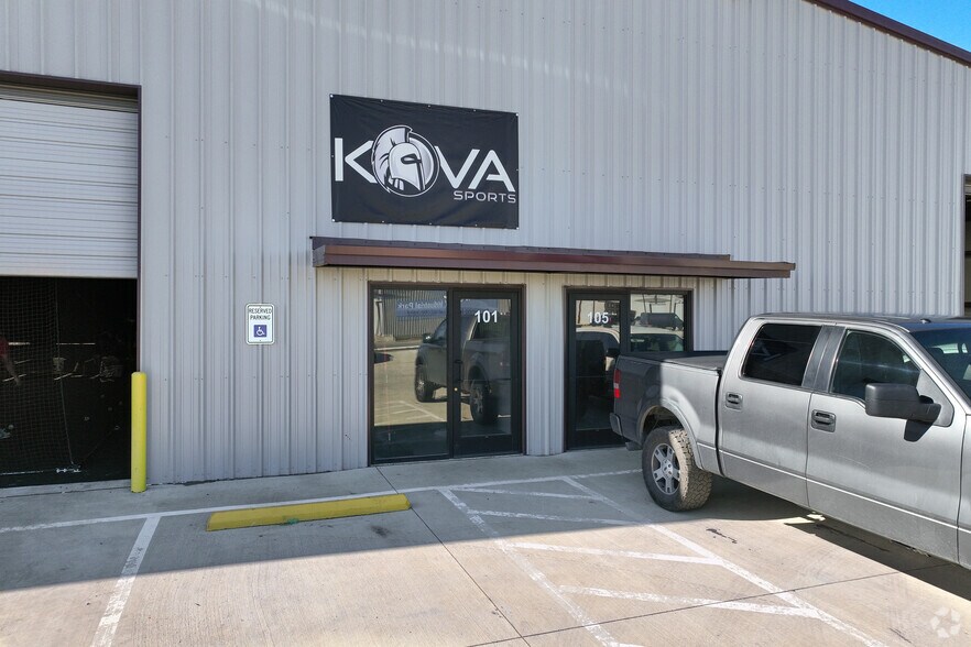 More Photos Of 4580 J D Mouser Pky, Alvarado Unknown For Lease