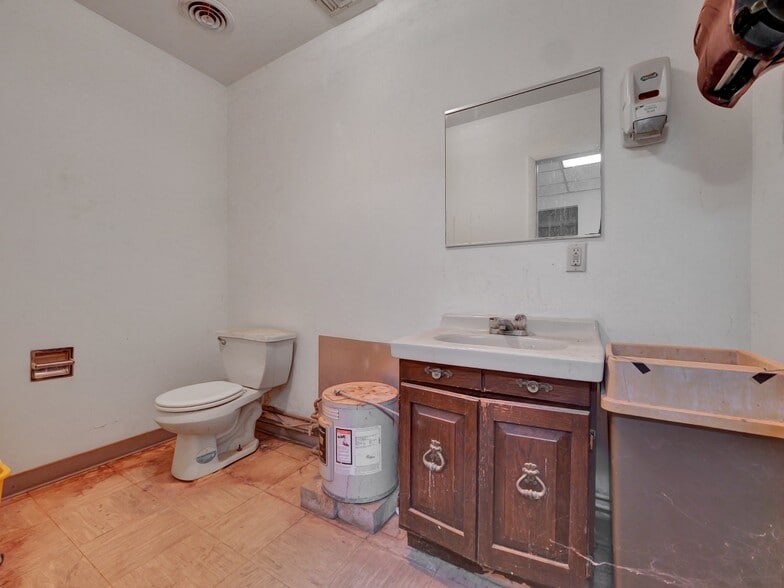 More Photos Of 239 US-206, Sandyston Manufacturing For Sale