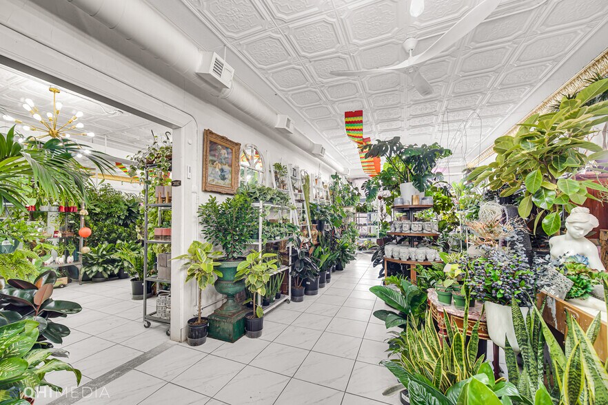 More Photos Of 2312 W Touhy Ave, Chicago General Retail For Sale