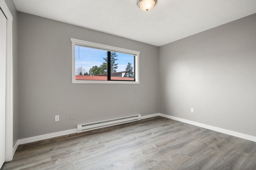 More Photos Of 2938 E Walnut St, Port Angeles Apartments For Sale
