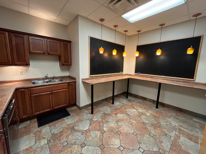 More Photos Of 342 Cool Springs Blvd, Franklin Medical For Lease