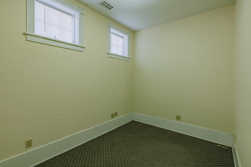 More Photos Of 218 Gay St, Erwin Loft Creative Space For Sale