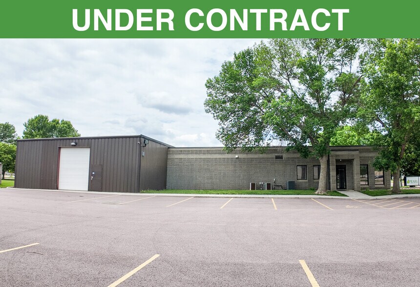 Primary Photo Of 1609 W 1st St, Sioux Falls Light Distribution For Sale