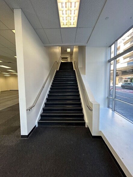More Photos Of 400 Sutter St, San Francisco Office For Lease