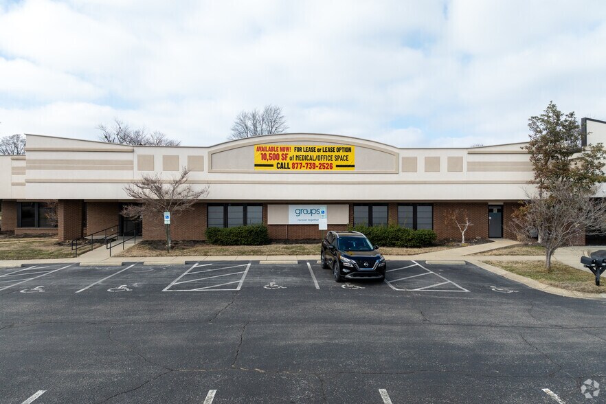 More Photos Of 9616 Dixie Hwy, Louisville Medical For Lease