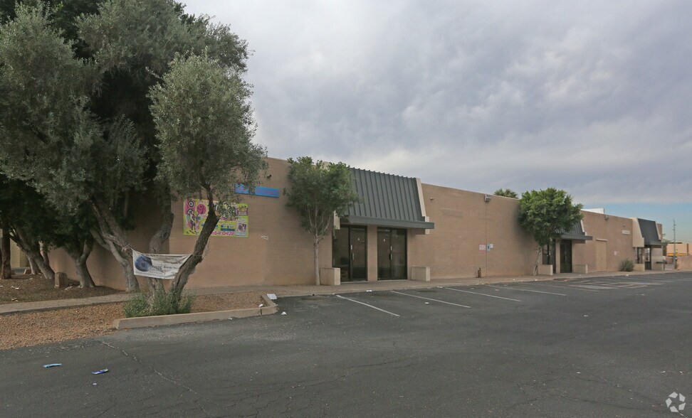 More Photos Of 4030 N 27th Ave, Phoenix Warehouse For Lease
