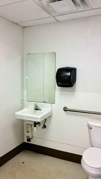 More Photos Of 11499 US Highway 69 S, Warren General Retail For Sale