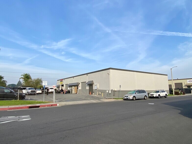Primary Photo Of 13820-13824 Shoemaker Ave, Norwalk Service For Sale