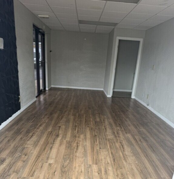More Photos Of 703 Old Scenic Hwy, Lake Wales Self Storage For Lease